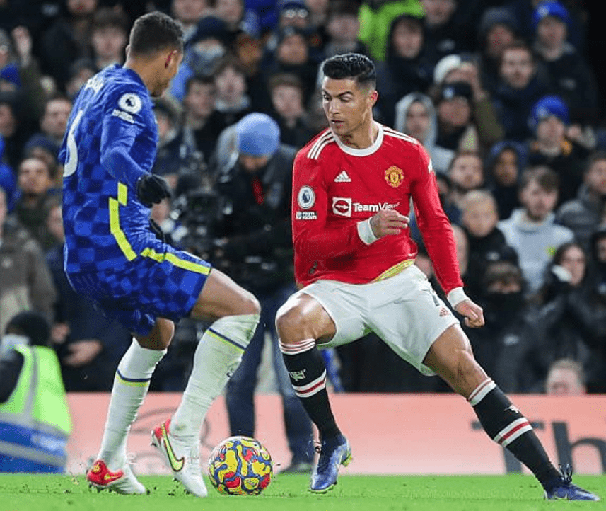 体育游戏-里程碑夜法兰克福调整名单;国王杯今晨刷纪录;媒体盛赞;赛季目标并未改变-体育游戏