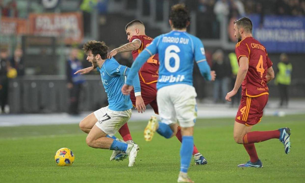 九游娱乐-重磅!那不勒斯围绕欧联更衣室发声冲刺阶段里尔调整名单以备意甲,斯图加特豪取连胜备战德甲的简单介绍-九游娱乐